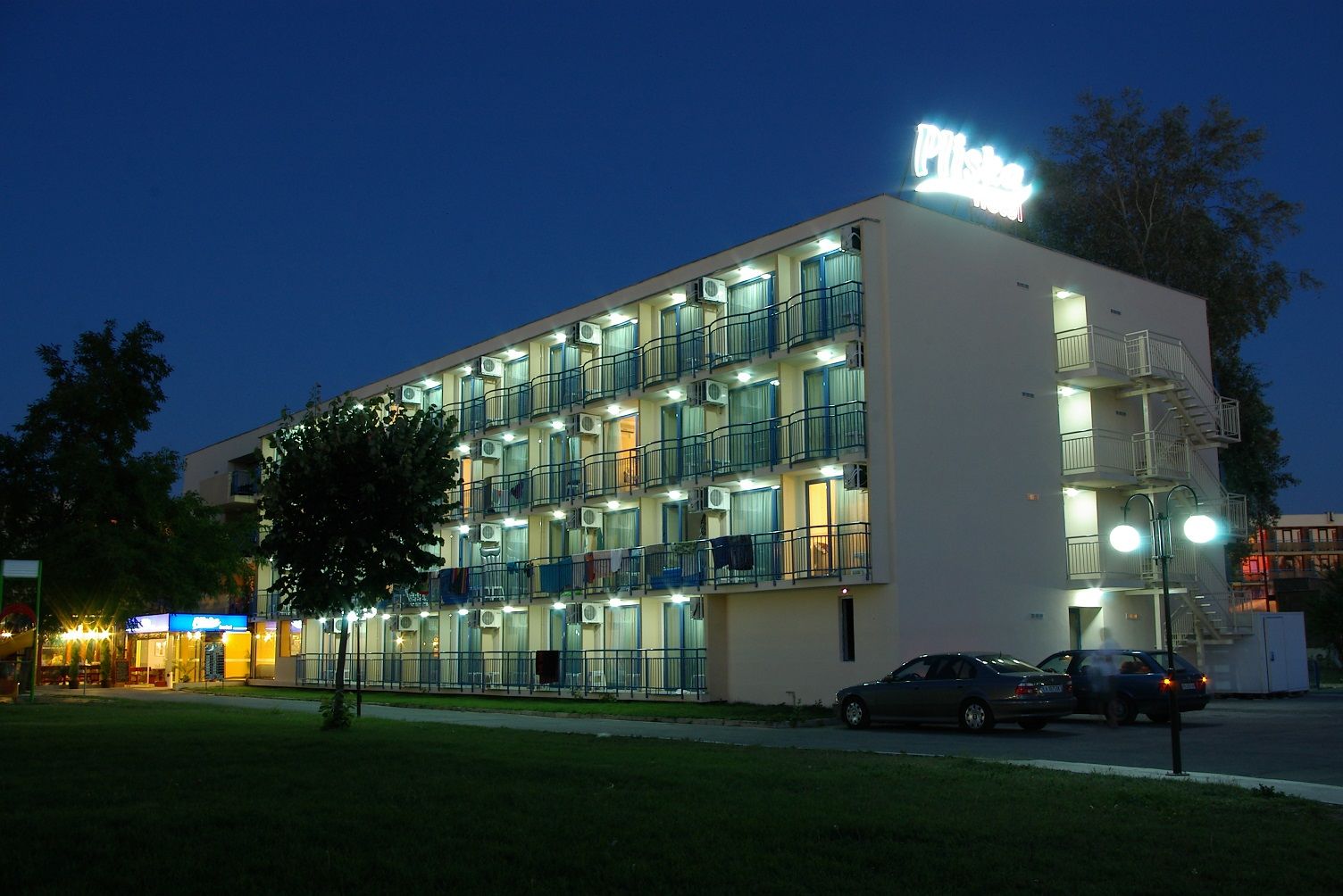 Готель Pliska 3*